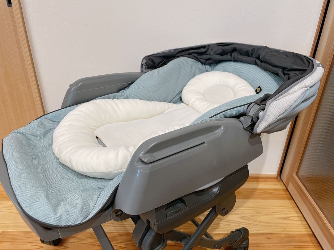 【美品＊ハイグレードモデル】コンビ ネムリラ オートスウィング　電動