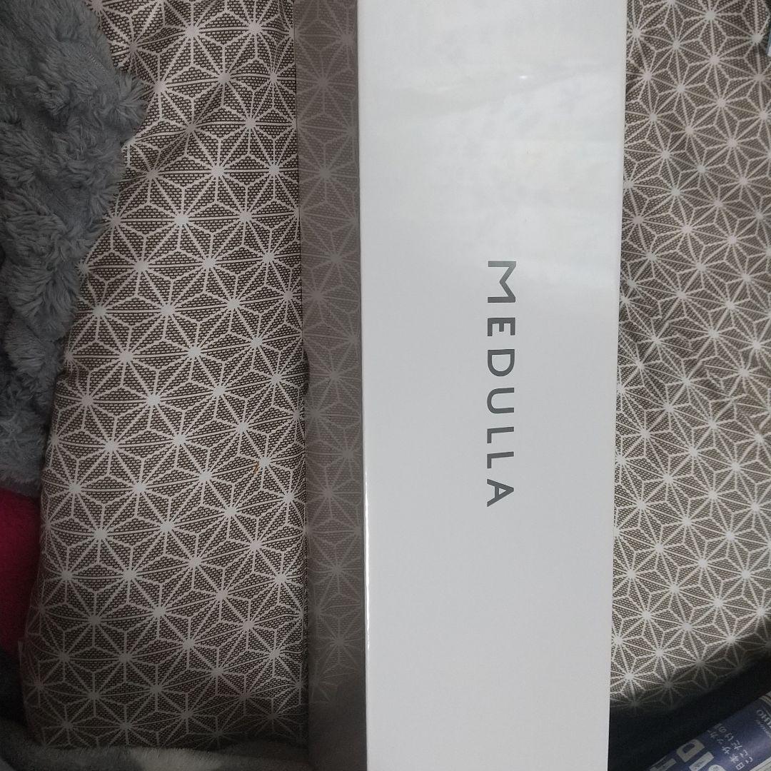 メデュラ クリスマスコフレ2025年ストレートヘアアイロン