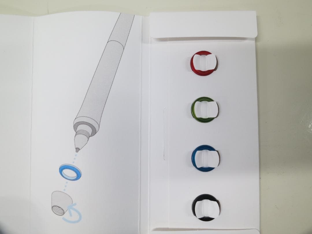 美品 Wacom Intuos Pro PTH-660 ペンタブレット