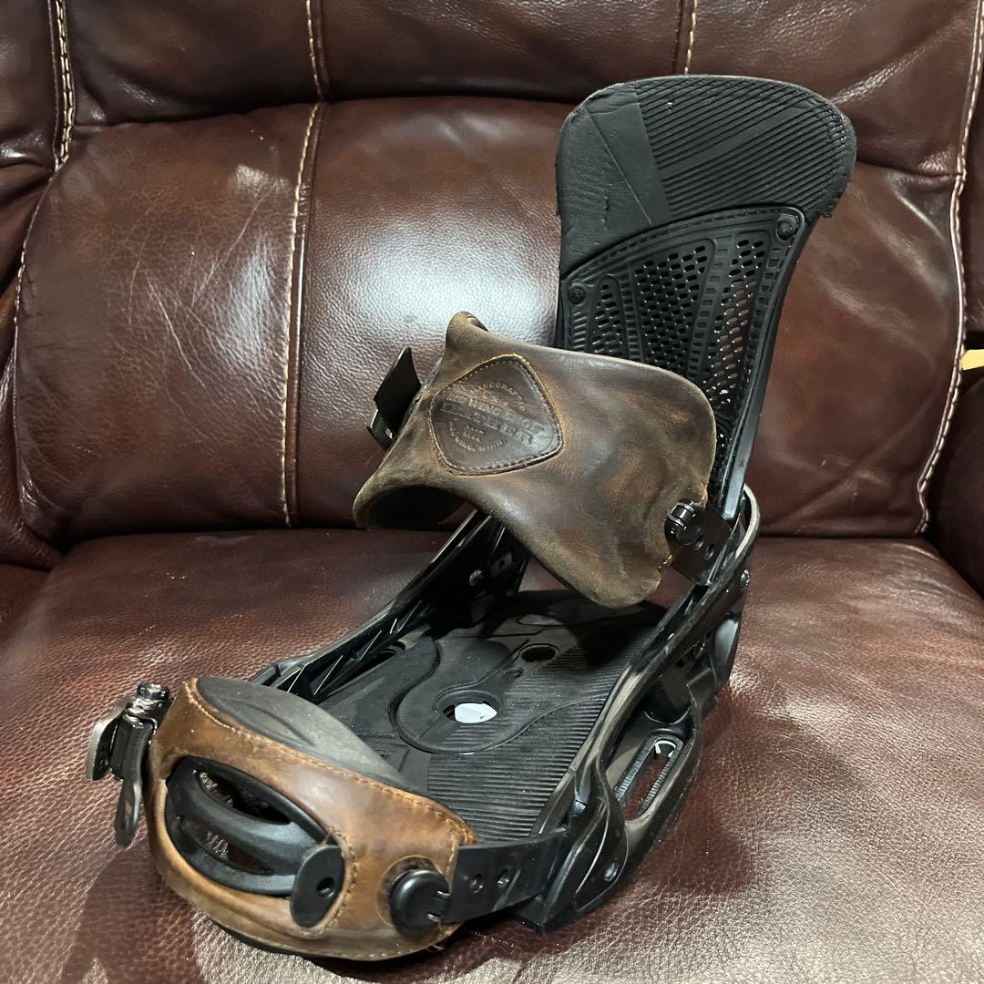 BURTON MALAVITA est × Red Wing