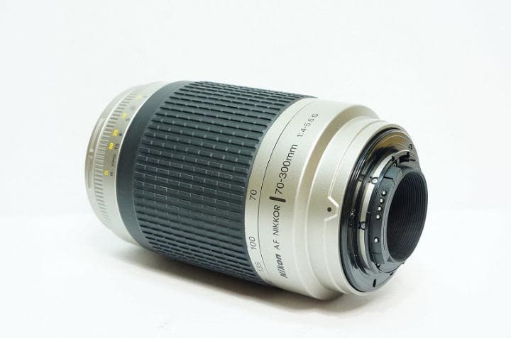 【望遠ズームレンズ】 Nikon AF 70-300mm G