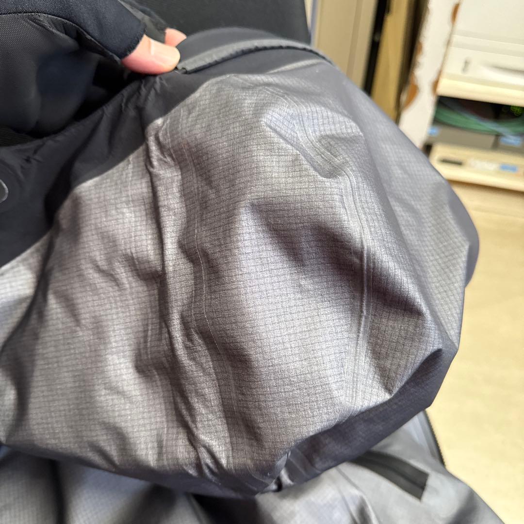 ARC'TERYX ALPHA SV 24K Black カナダ製 Lサイズ