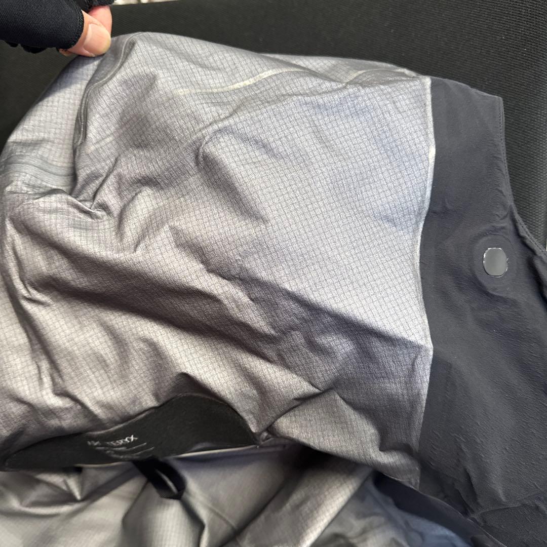 ARC'TERYX ALPHA SV 24K Black カナダ製 Lサイズ