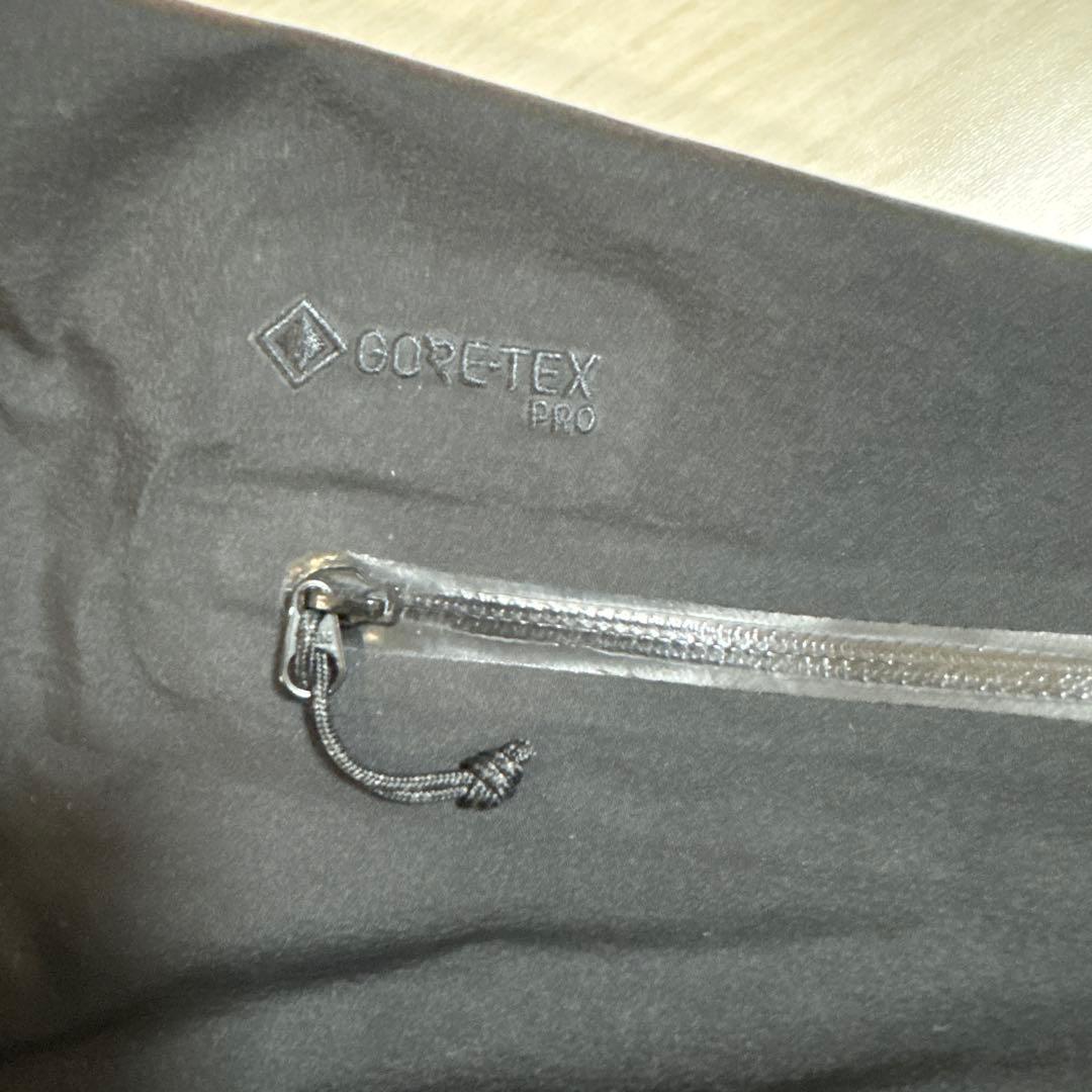 ARC'TERYX ALPHA SV 24K Black カナダ製 Lサイズ