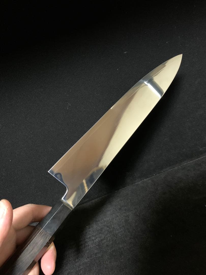 包丁　和牛刀　ハ寸　三枚打　両刃　鏡面研磨　切味抜群　箱付　未使用品