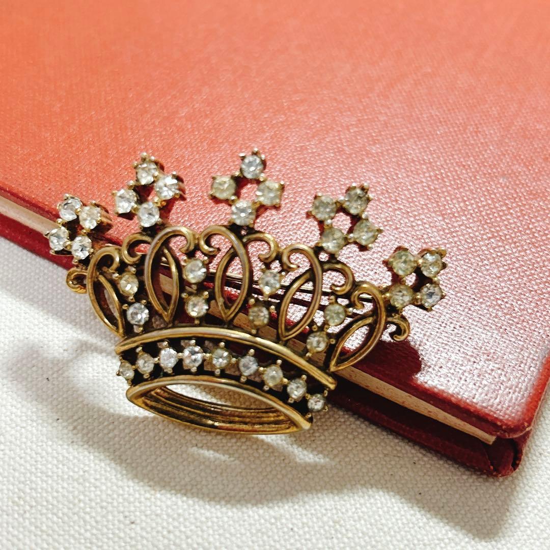 トリファリ ゴールド 大きめ 王冠のブローチ ピン