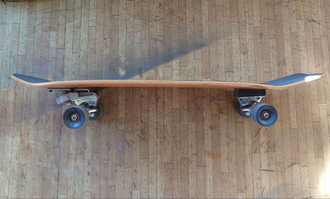 サーフスケートボード