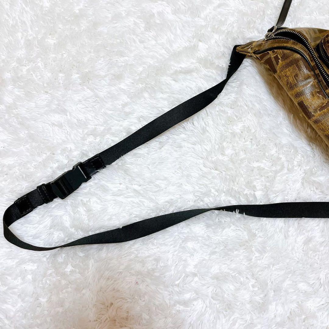 FENDI ✨ズッカ　ウエストポーチ　セカンドバッグ　PVCレザー　ベージュ