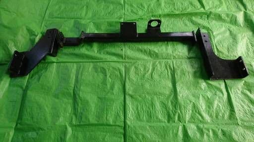 日産セレナ（C24）用ヒッチメンバー　タグマスター