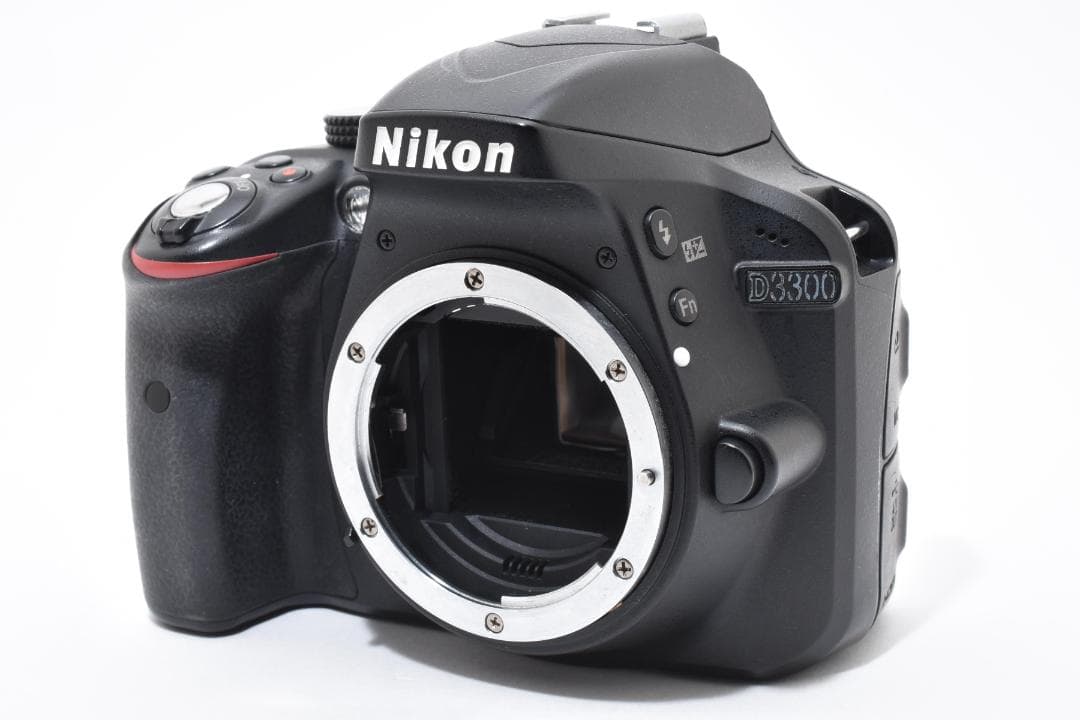 美品 Nikon D3300 デジタル一眼レフカメラボディ ブラック ニコン