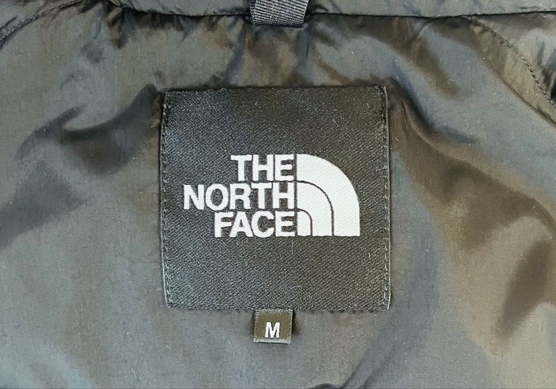 THE NORTH FACE Short Nuptse ダウンジャケット