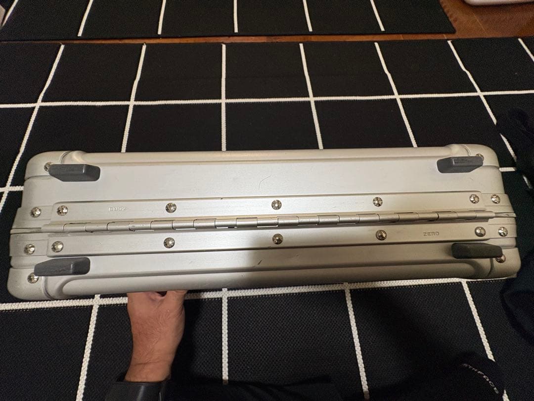 Zero Halliburton ゼロハリバートン　アタッシュケース アルミ