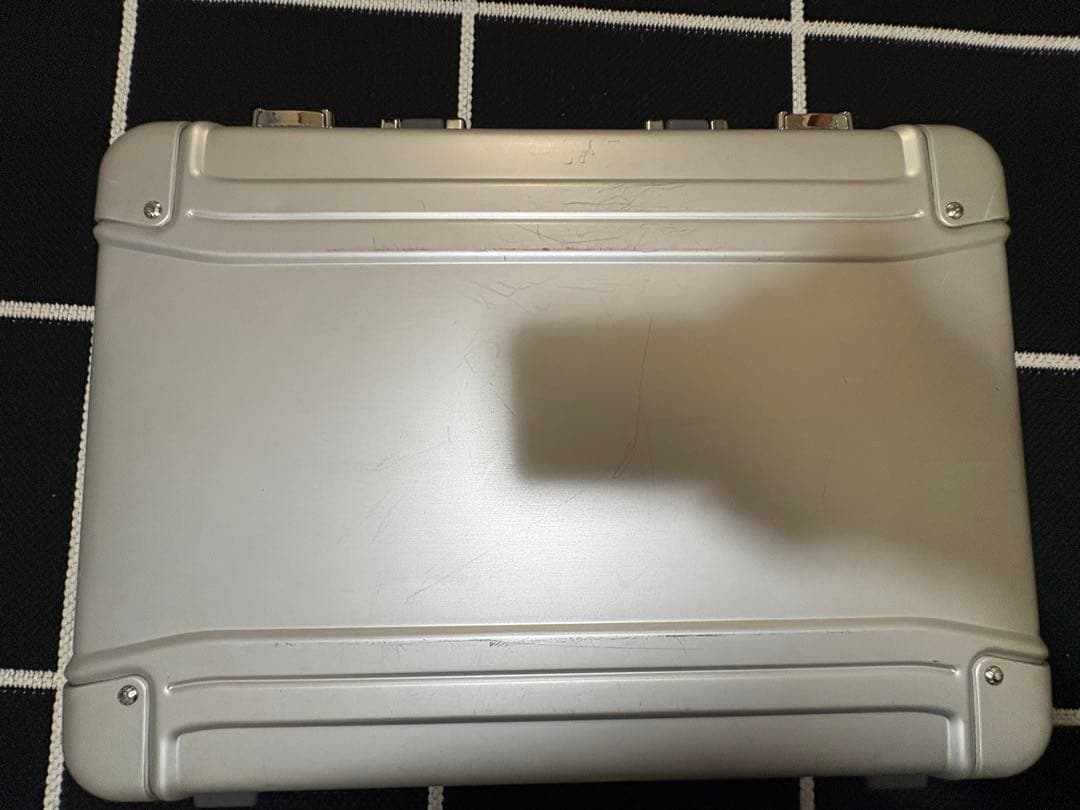 Zero Halliburton ゼロハリバートン　アタッシュケース アルミ