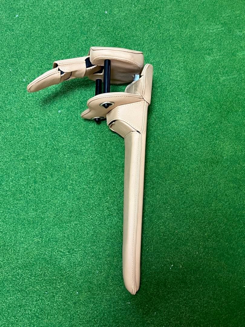 TOM'S トムス ステアリングロック ベージュ