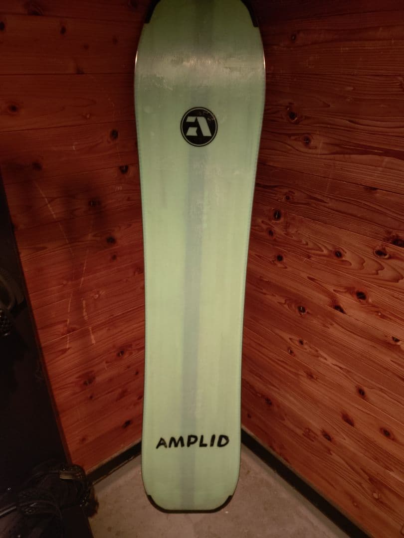 シ*チ様 アンプリッド　AMPLID DADA 154　スノーボード