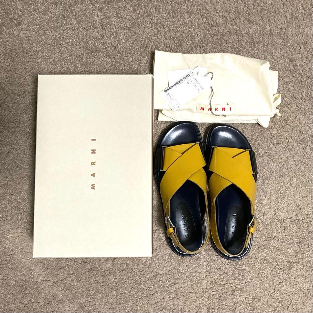 【試着のみ未使用】MARNIフスベットサンダル　BLACK+GOLD サイズ40