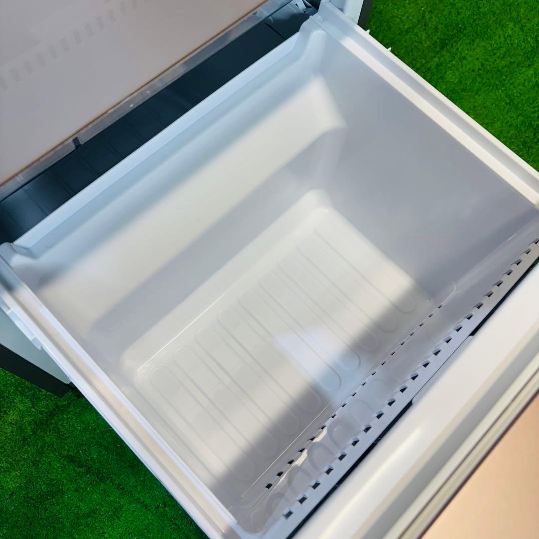 SHARP 137L 冷蔵庫 一人暮らし ガラス面 おしゃれ【地域限定配送無料】