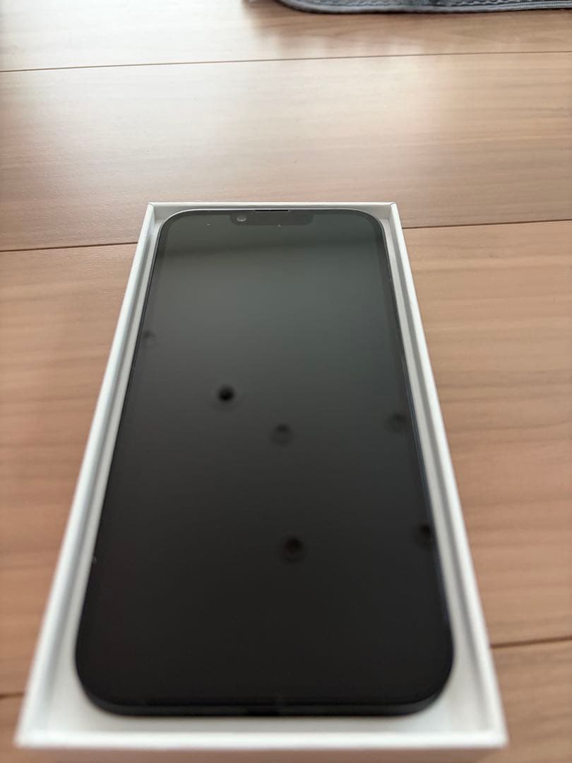 iPhone16e ブラック 6.1インチ 本体