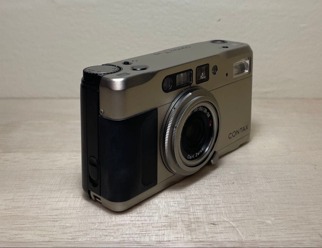 トムトム。CONTAX TVS コンタックス フィルムカメラ