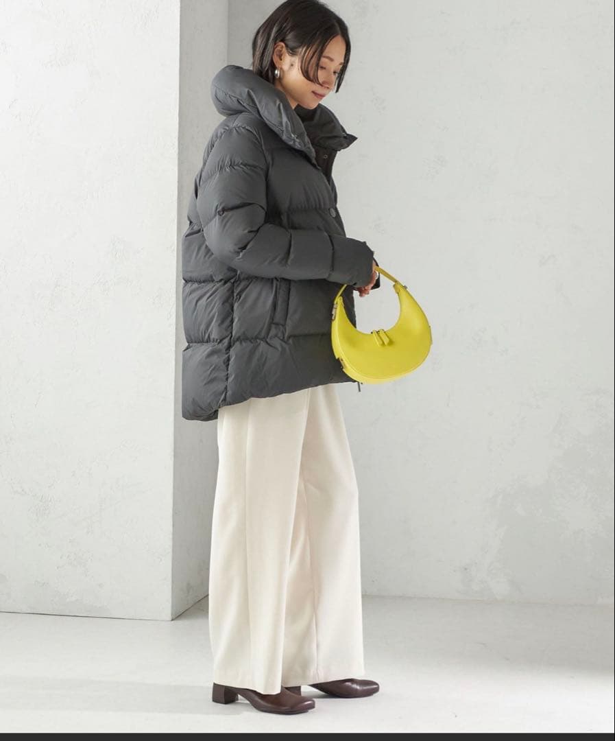 ピレネックスshipsコラボ　超美品　38サイズ　9.6万　カラー黒