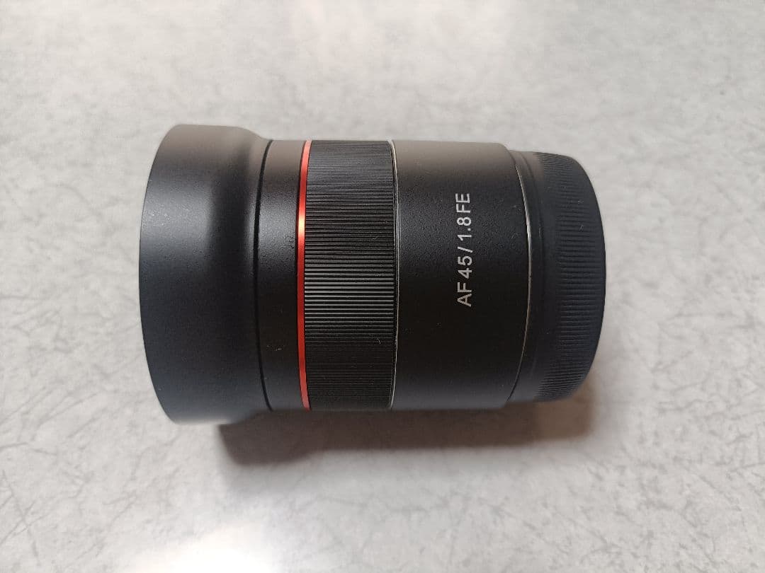 SAMYANG AF 45mm F1.8 FE 単焦点標準レンズ　ソニーαE用
