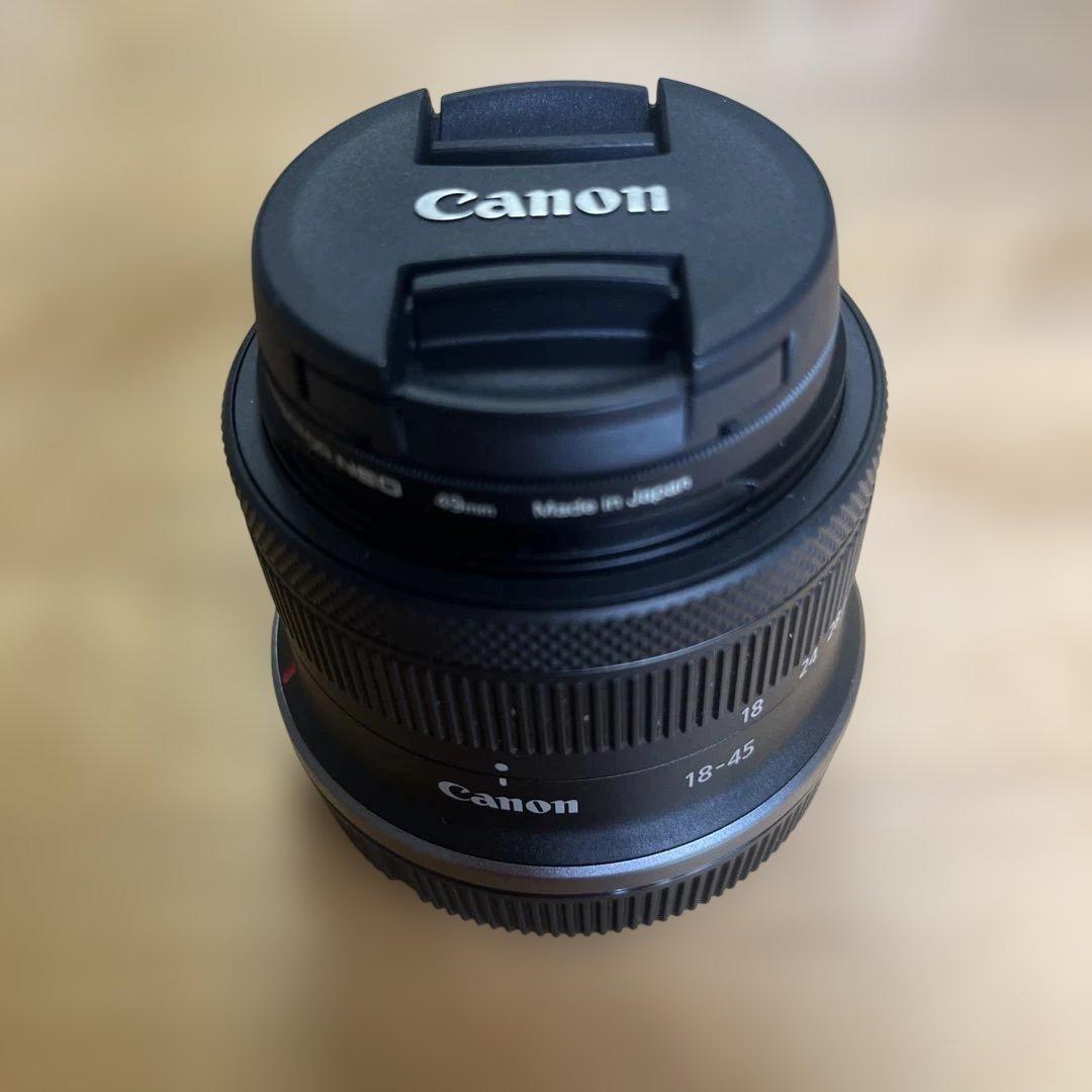 Canon EOS R100 ミラーレス一眼　未使用に近い