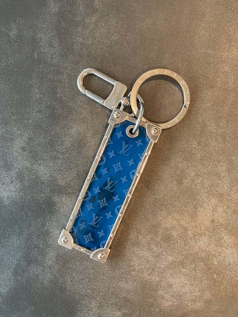 LOUIS VUITTON ルイヴィトン ポルト・クレ・マルプリズム