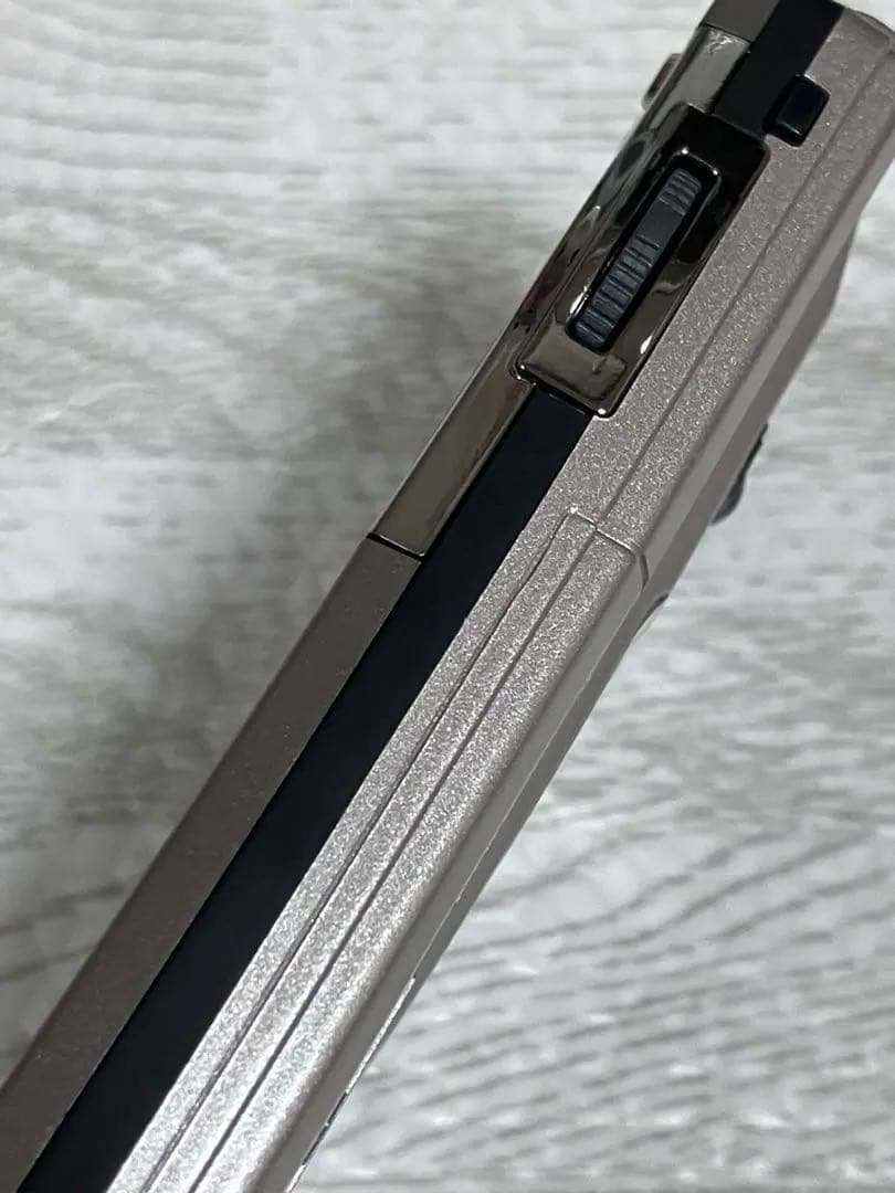 ✨極美品✨SONY のFMステレオ/AMポケッタブルラジオ SRF-R431。