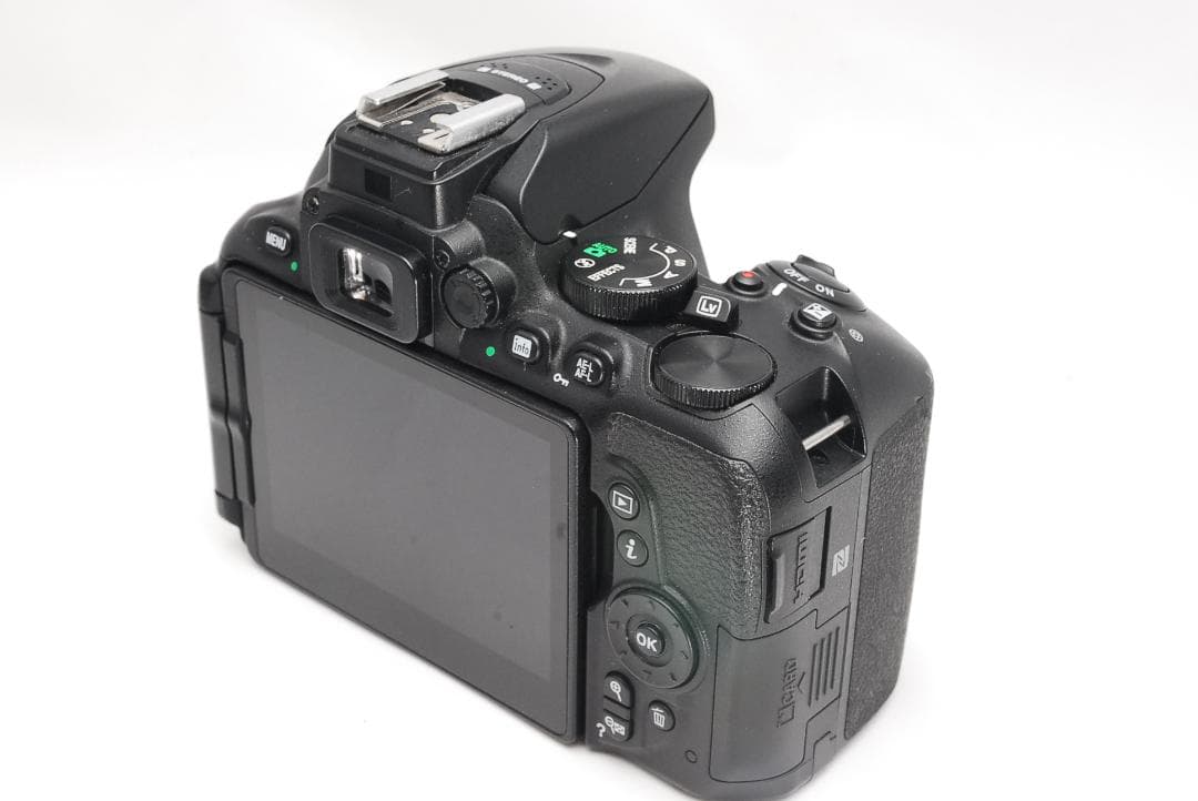 ⭐シリーズ最新！Nikon D5600⭐S数7317枚⭐一眼レフ 初心者おすすめ