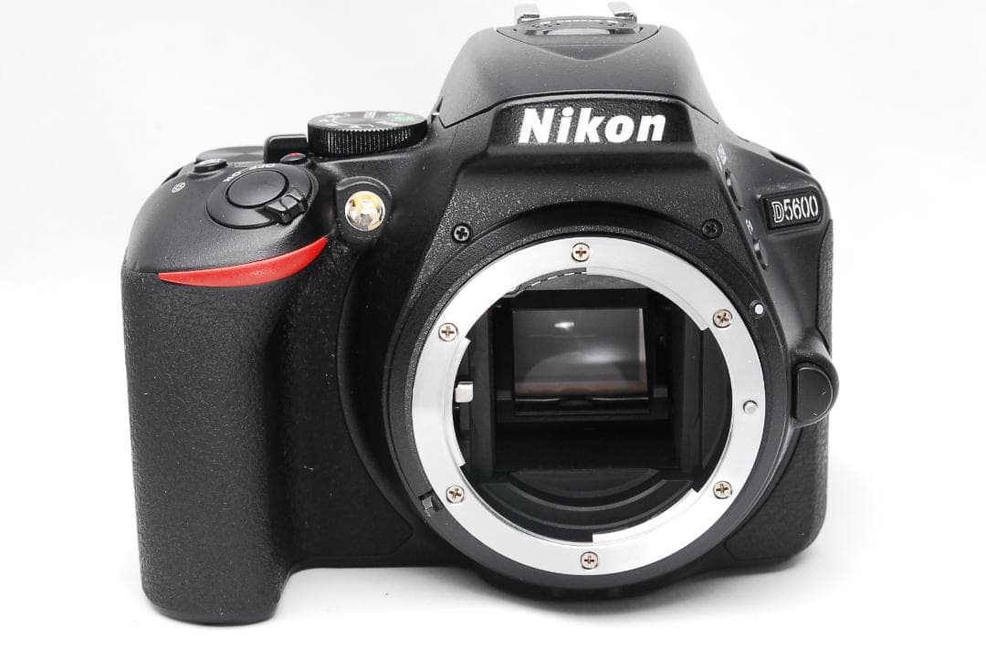 ⭐シリーズ最新！Nikon D5600⭐S数7317枚⭐一眼レフ 初心者おすすめ