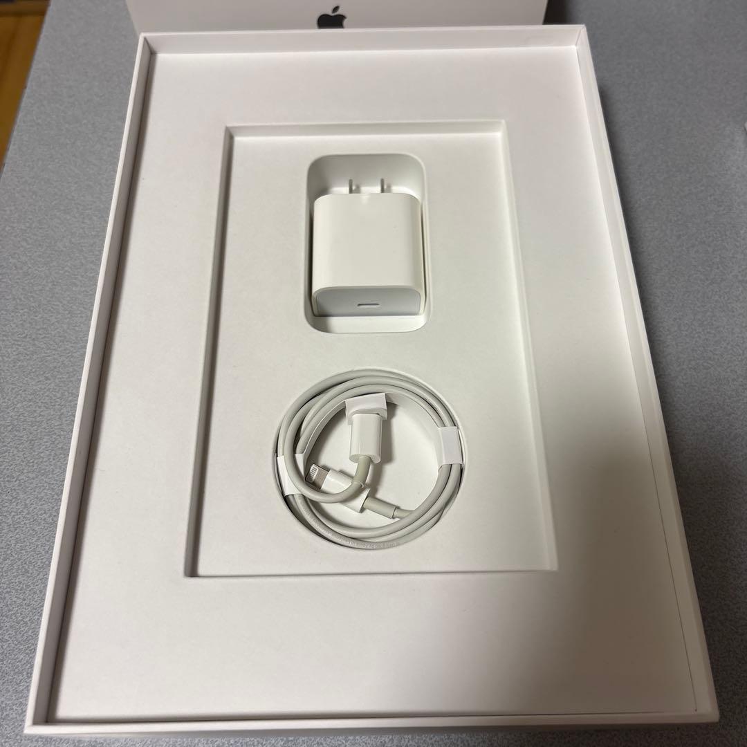 iPad 第8世代 128GB Wi-Fiモデル スペースグレー