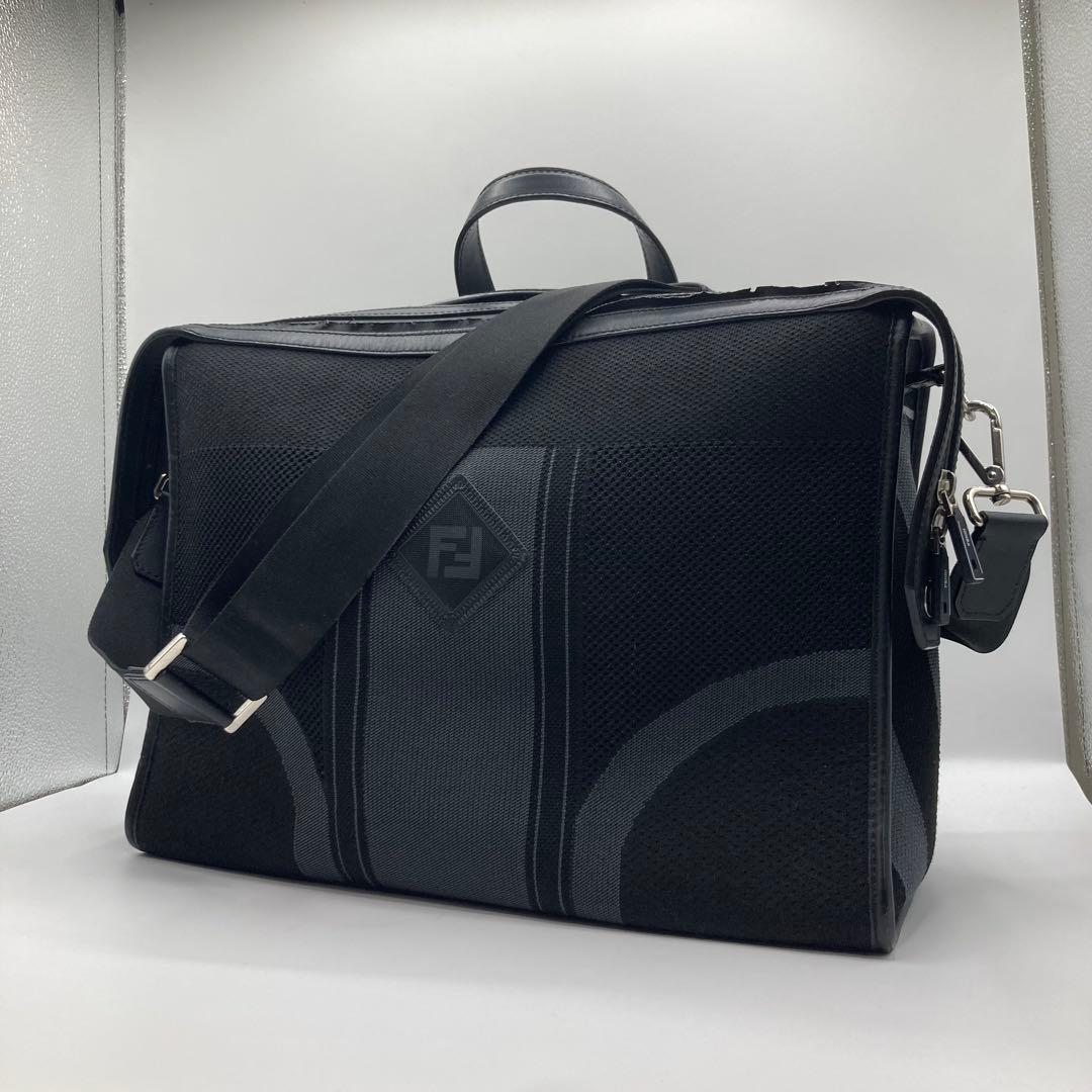 FENDI フェンディ 7VA400 ロゴ メッシュ ビジネスバッグ