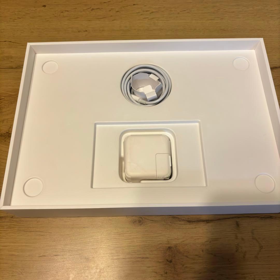 美品 MacBook Air M1 バッテリー最大容量98% 256GB 付属有