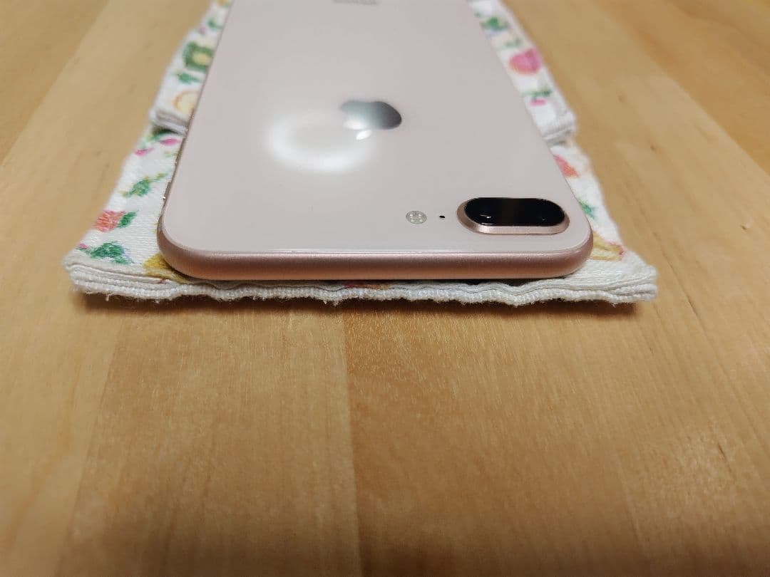iPhone 8 Plus ゴールド 256GB SIMフリー