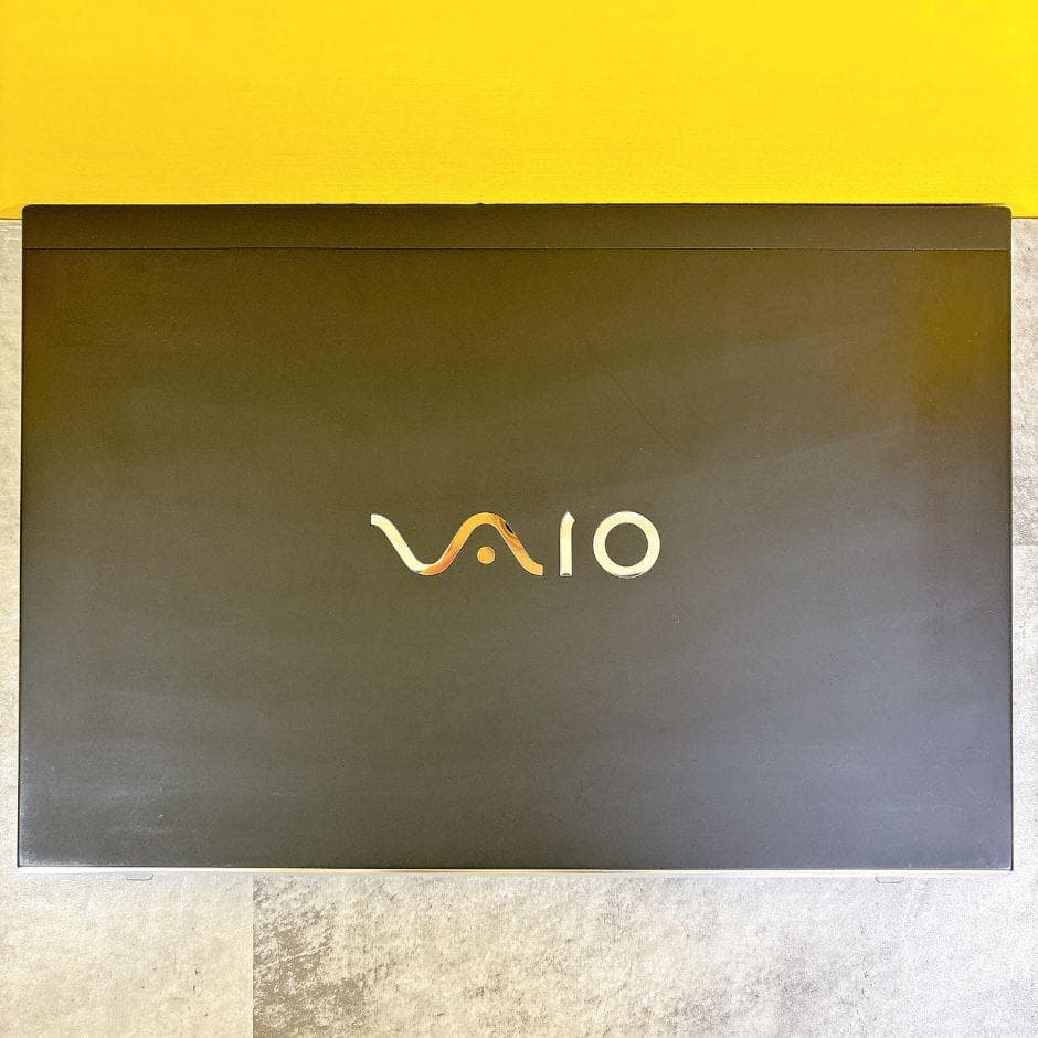 小型軽量❣SSDで快適✨ｉ5 フルHD カメラ付き Windows11仕事趣味