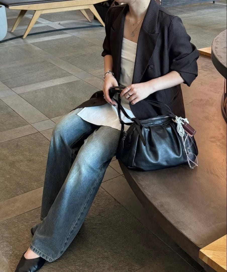 イア パピヨネ　コロンボストンバッグ ブラック