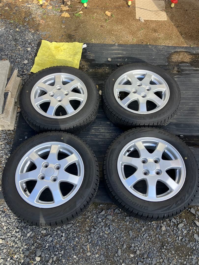 (2052) ダイハツムーヴ純正ホイールスタッドレスタイヤ付き2本②