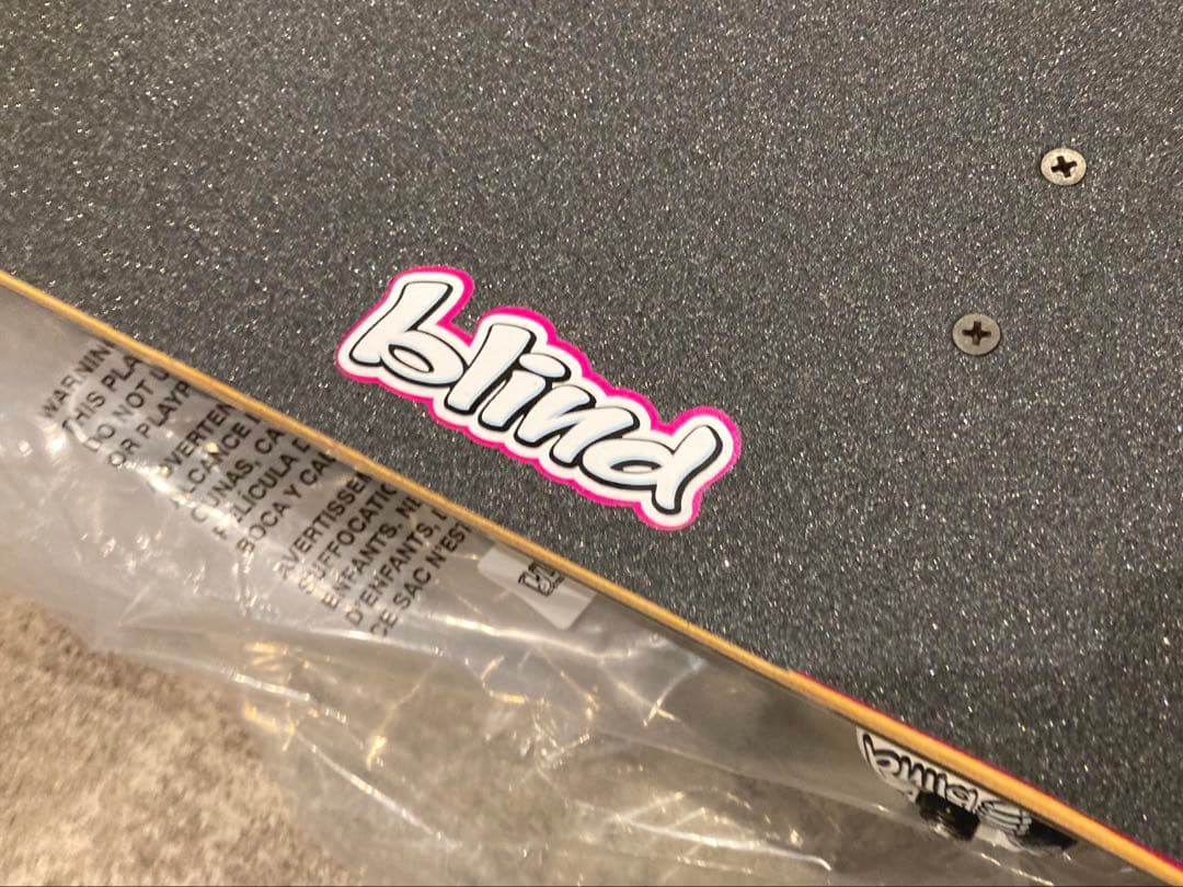 【未使用/新品】blind skateboard 7.625 スケボー　コンプ