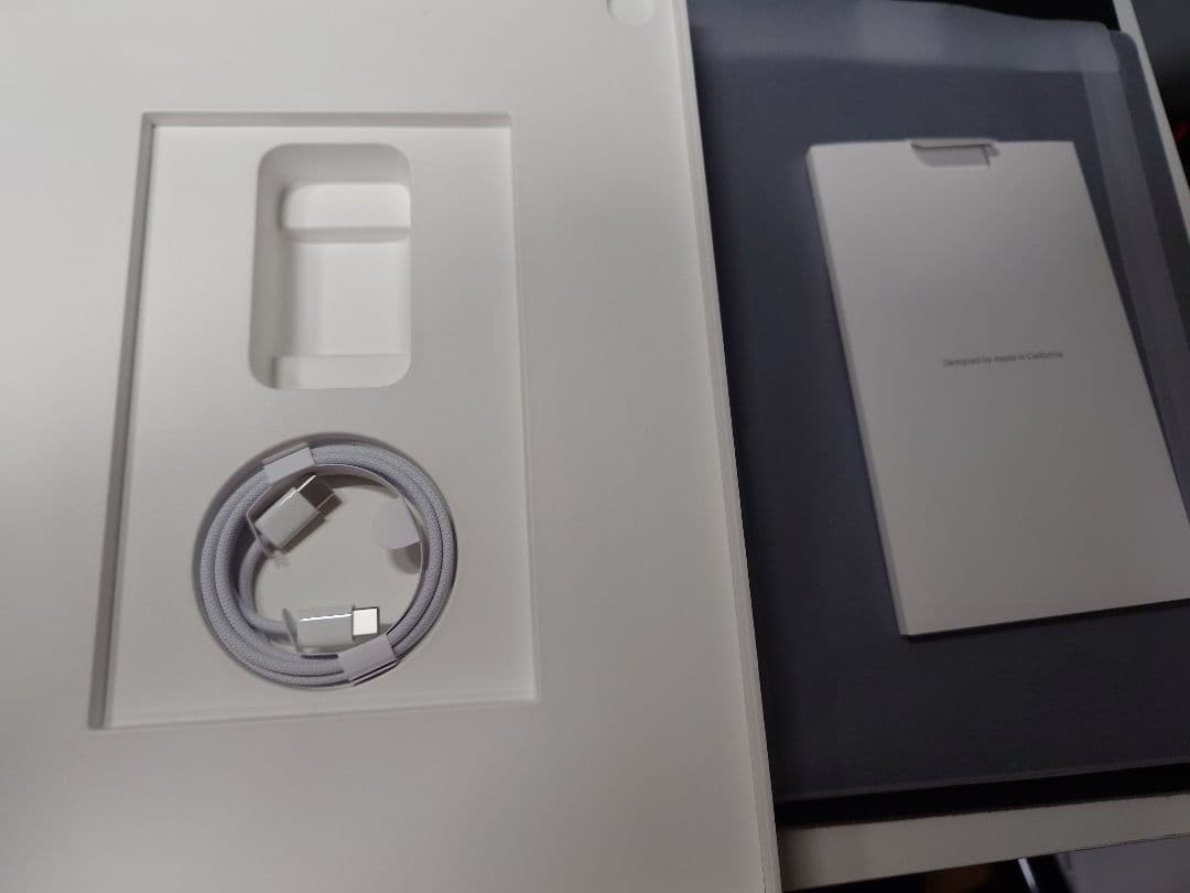 Apple iPad Air 13インチ　スペースグレー 本体　M2