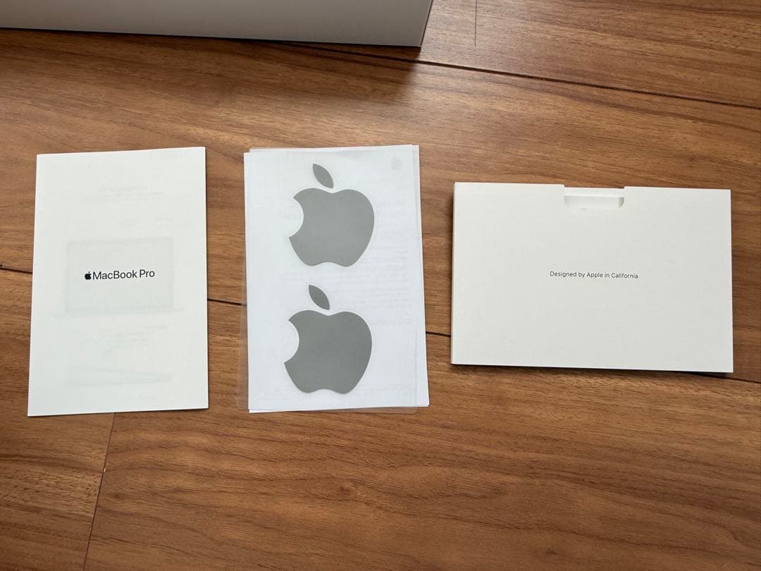 Apple MacBook pro スペースグレー　本体 充電器　箱付き