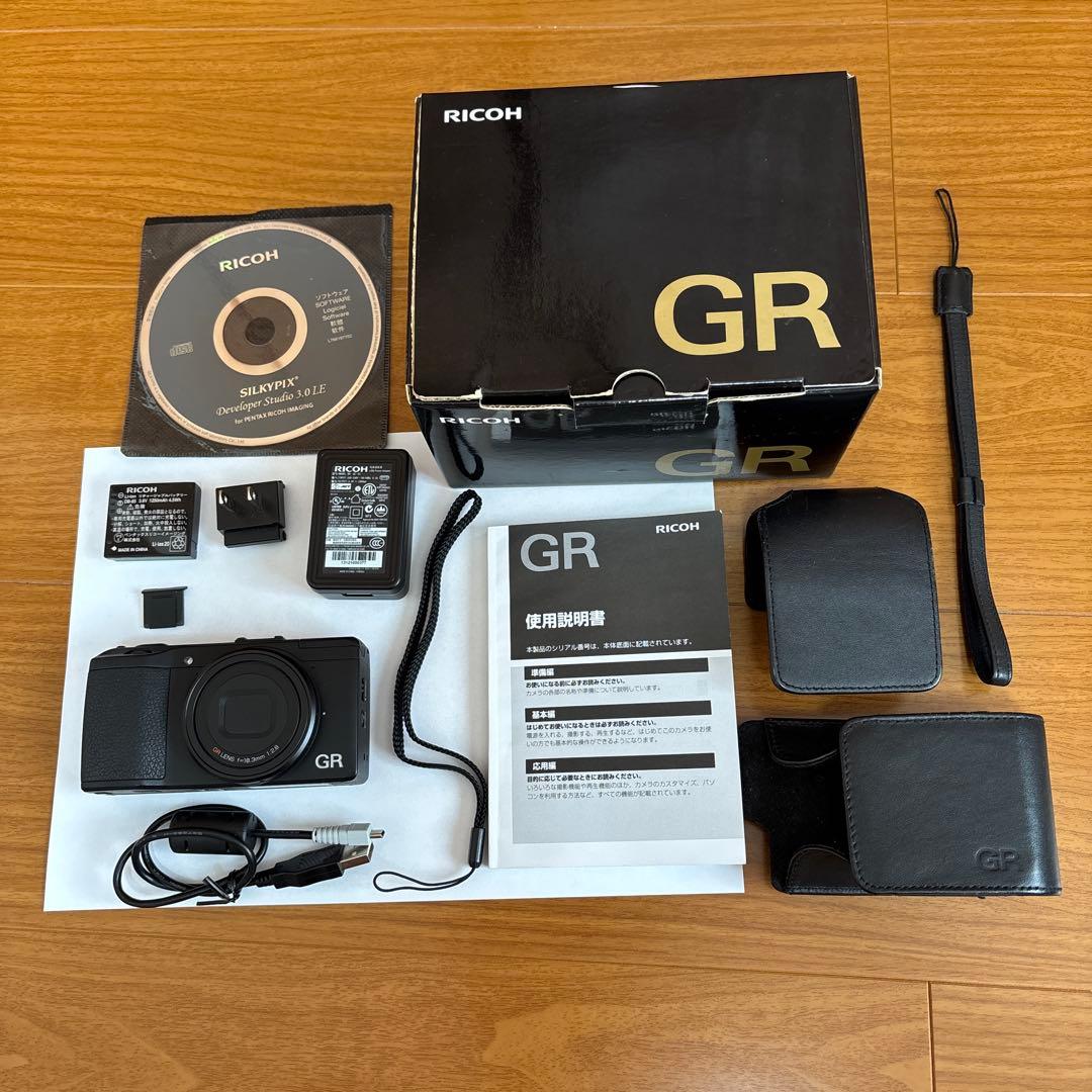 ★完動美品★RICOH GR ／専用革ケース付 ★僅少 シャッター数2901