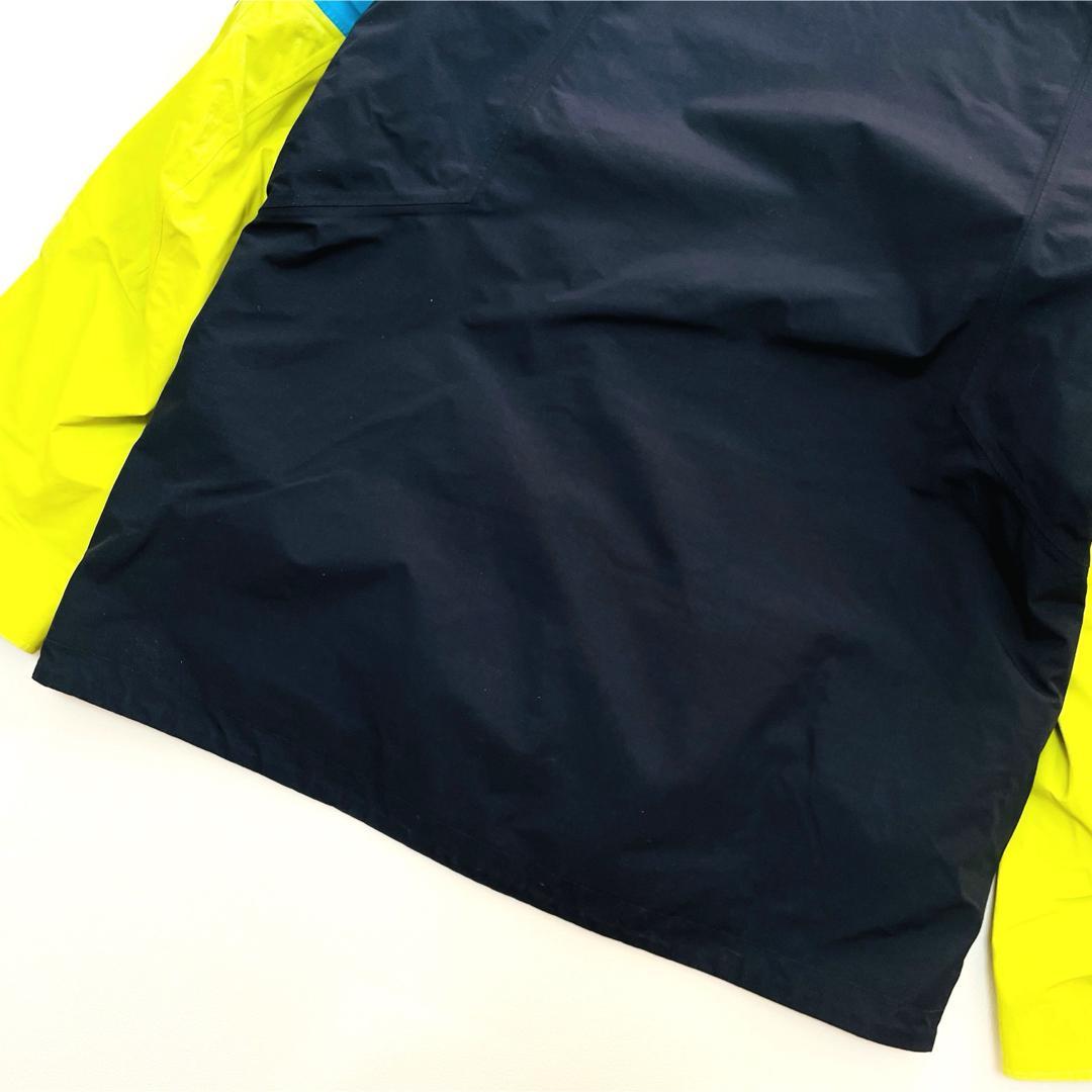 6683 バートン　ak ジャケット　ゴアテックス　３色切替デザイン　スノボ