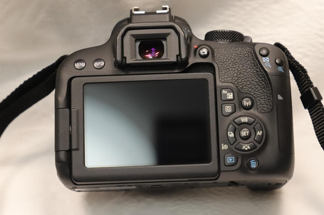 canon eos kiss X9i ☆極美品☆動作OK 純正バッテリー 送料込