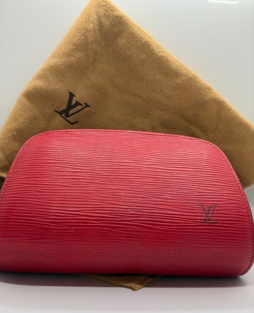 LOUIS VUITTONルイヴィトンエピ ドーフィーヌPM ポーチ ケース付き