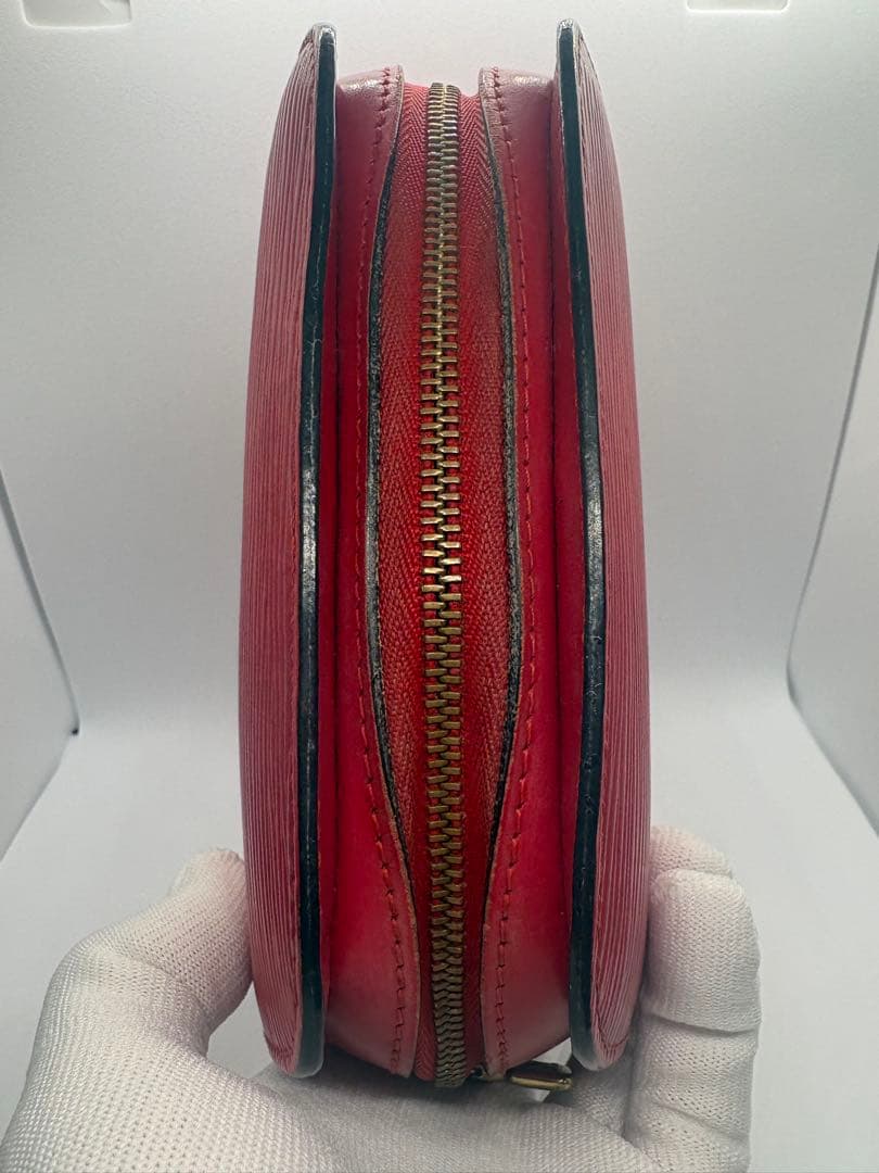 LOUIS VUITTONルイヴィトンエピ ドーフィーヌPM ポーチ ケース付き