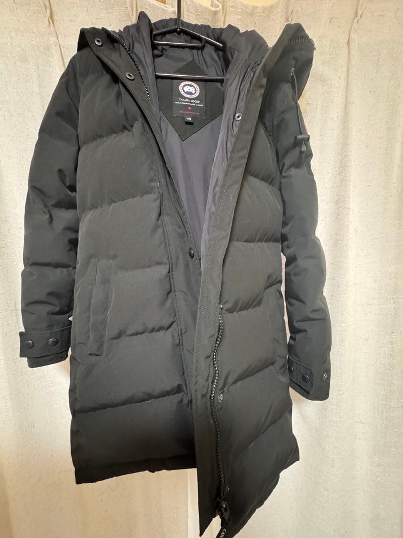   ブラック ダウンジャケット Mサイズ