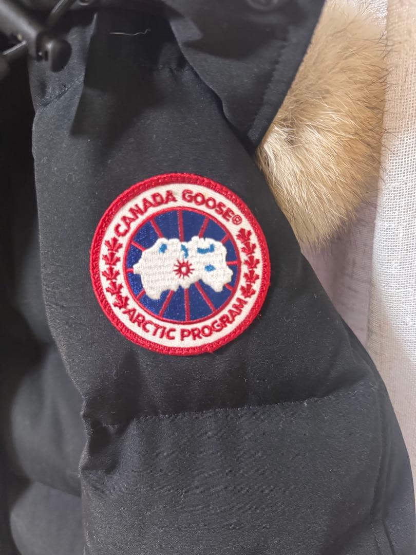   ブラック ダウンジャケット Mサイズ