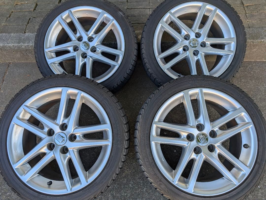 送料込み！　200系　クラウン　純正18インチ