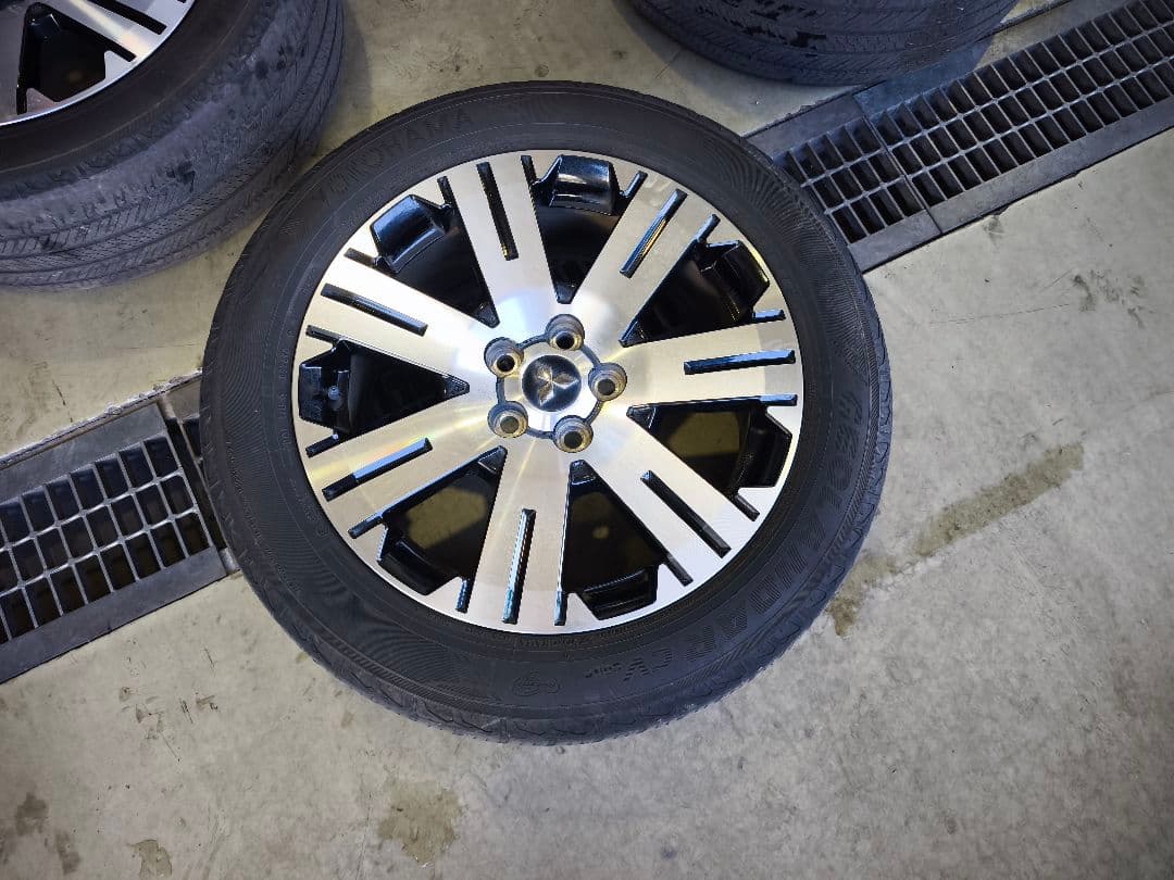 【送料込】タイヤホイールセット4本 225/55R18 98V デリカD5