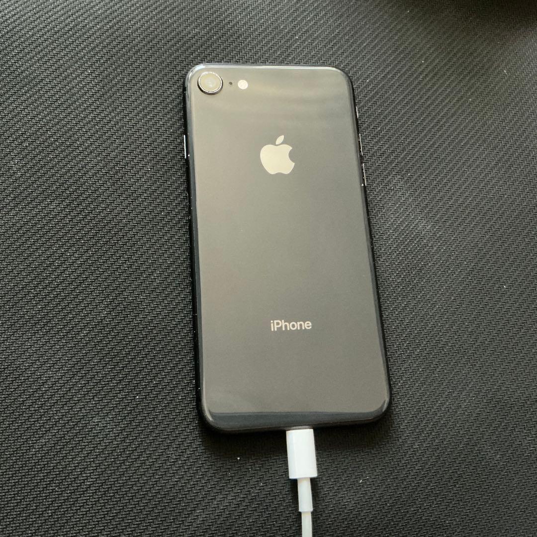 Apple iPhone8 64GB SIMロック解除済み